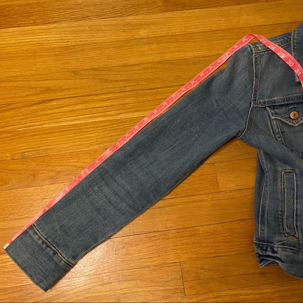 GAP Distressed Classic Blue Denim Jean Jacket Small - Picture 13 of 13